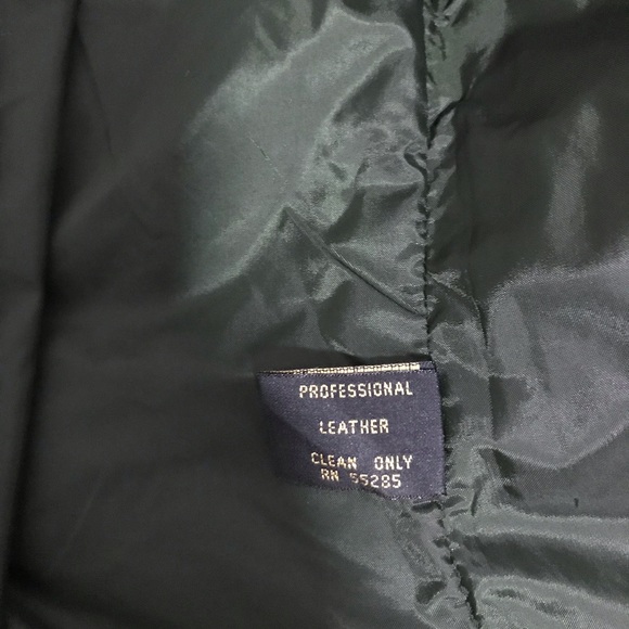 Leather vest - Picture 3 of 8